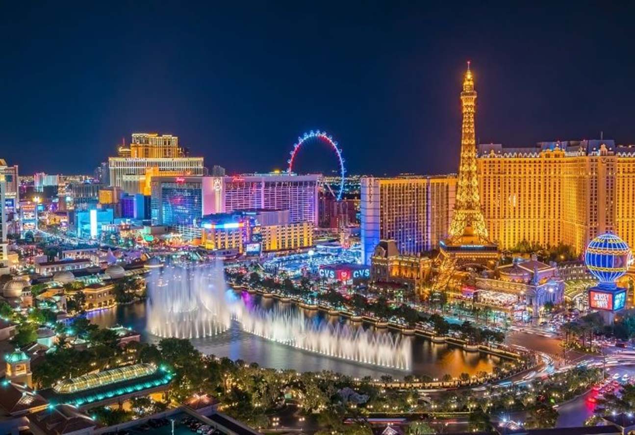 Las Vegas Travel Guide: Top Attractions, Entertainment, and Dining